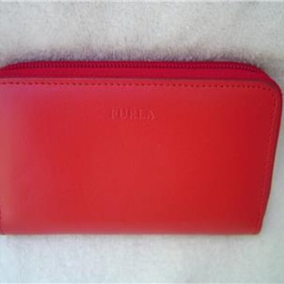 AUTHENTIC FURLA RED LEATHER MEDIUM WALLET EUC - Picture 1 of 14
